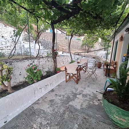 Rouga Villa *